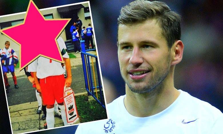 Grzegorz Krychowiak pokazał zdjęcie z młodości. Jest na nim jeszcze jeden, bardzo znany piłkarz