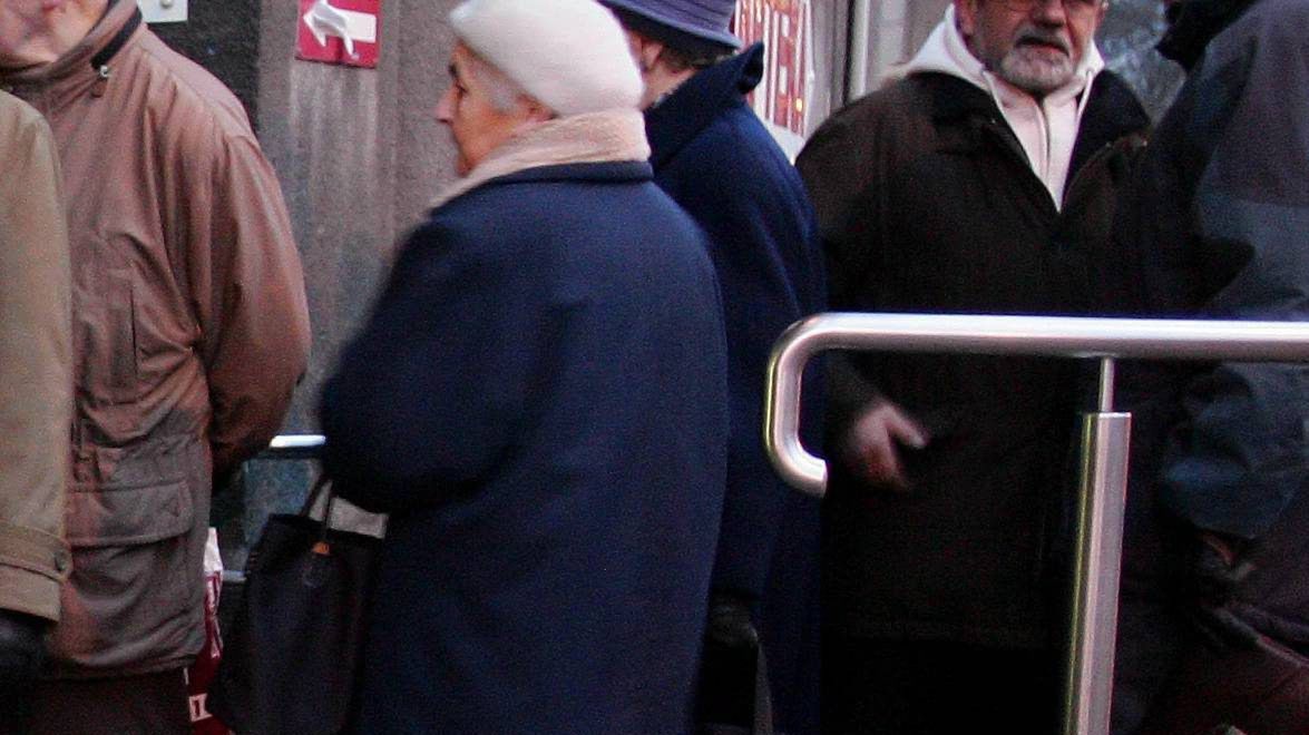 Obniżka PIT i waloryzacja emerytur. Sprawdź ile możesz zyskać.