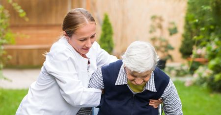 Wciąż za mało rąk do pracy w niemieckich domach opieki