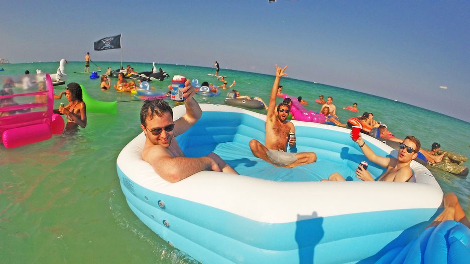 Z plaży zebrano ponad 9 ton śmieci