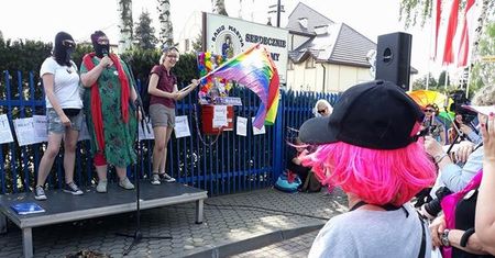 "Chryja pod Radiem Maryja". Anna Sobecka zawiadamia prokuraturę