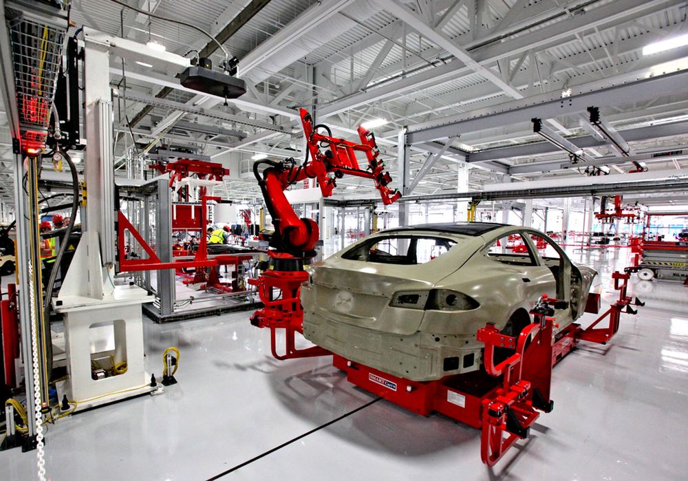 Koronawirus uderza w motoryzację. Milion osób może stracić pracę