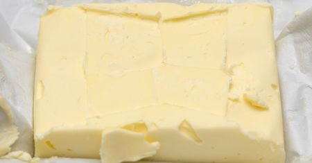 Masło skażone bakteriami E.coli. Jest śledztwo w tej sprawie