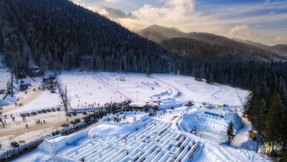 Śnieżny labirynt, który na początku 2017 r. stanął pod Wielką Krokwią, rozkochał w sobie miłośników zimowych szaleństw