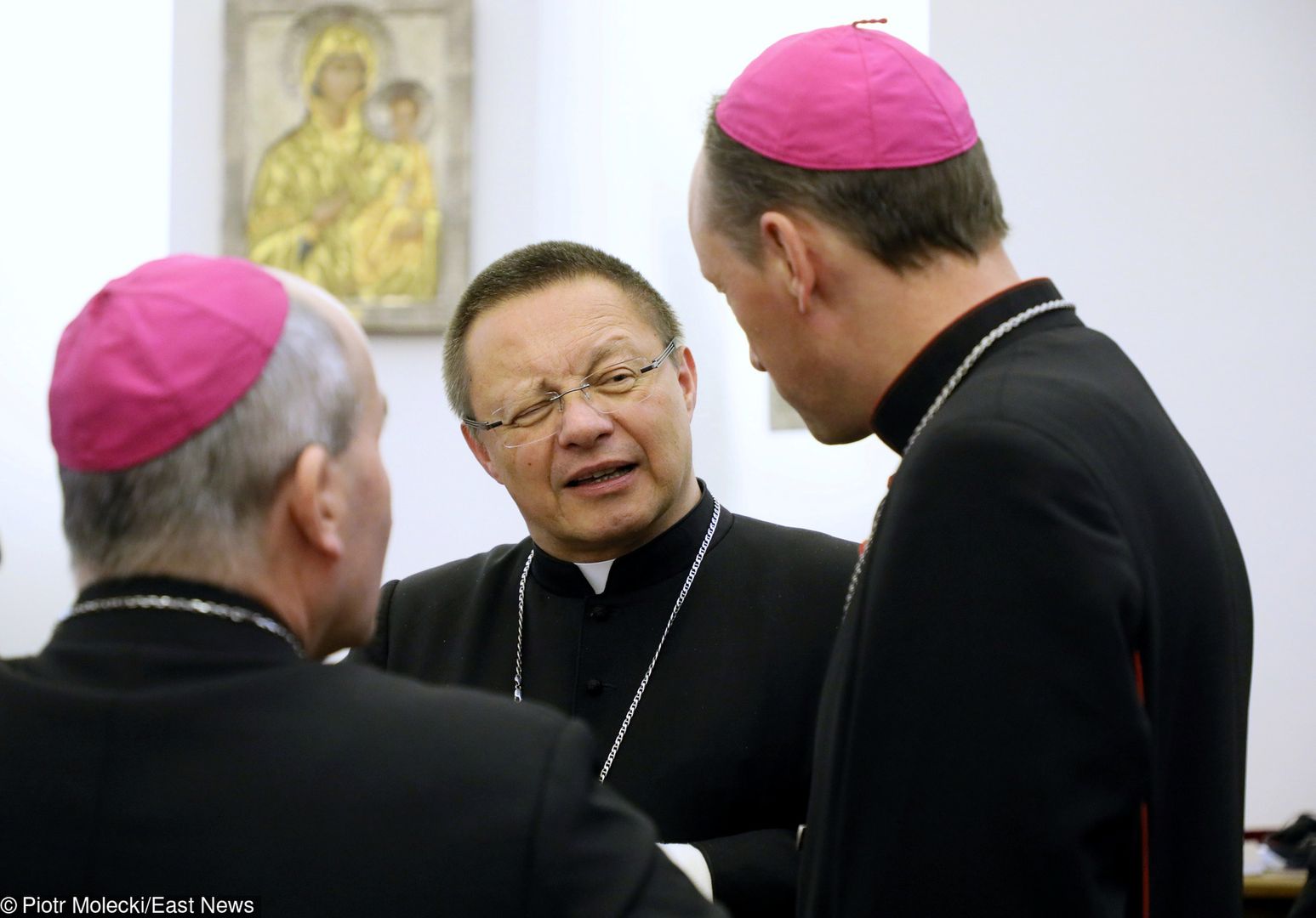 Abp Grzegorz Ryś wprowadza "Zasady ochrony małoletnich i niepełnosprawnych w praktyce wychowawczo duszpasterskiej Archidiecezji Łódzkiej"