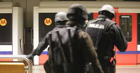 Przywrócono ruch w metrze. "Nie ma żadnego zagrożenia"