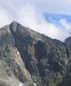 Pogoda zwiastuje zimę. Tatry pokryły się pierwszą warstwą śniegu. TOPR ostrzega przed oblodzeniem