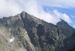Pogoda zwiastuje zimę. Tatry pokryły się pierwszą warstwą śniegu. TOPR ostrzega przed oblodzeniem