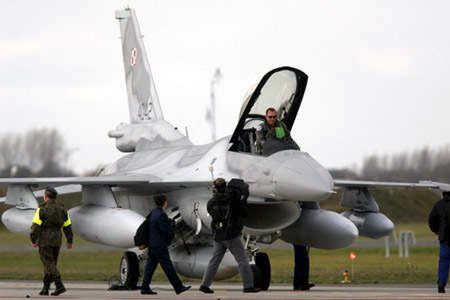 F-16 wyprowadzają się z Krzesin