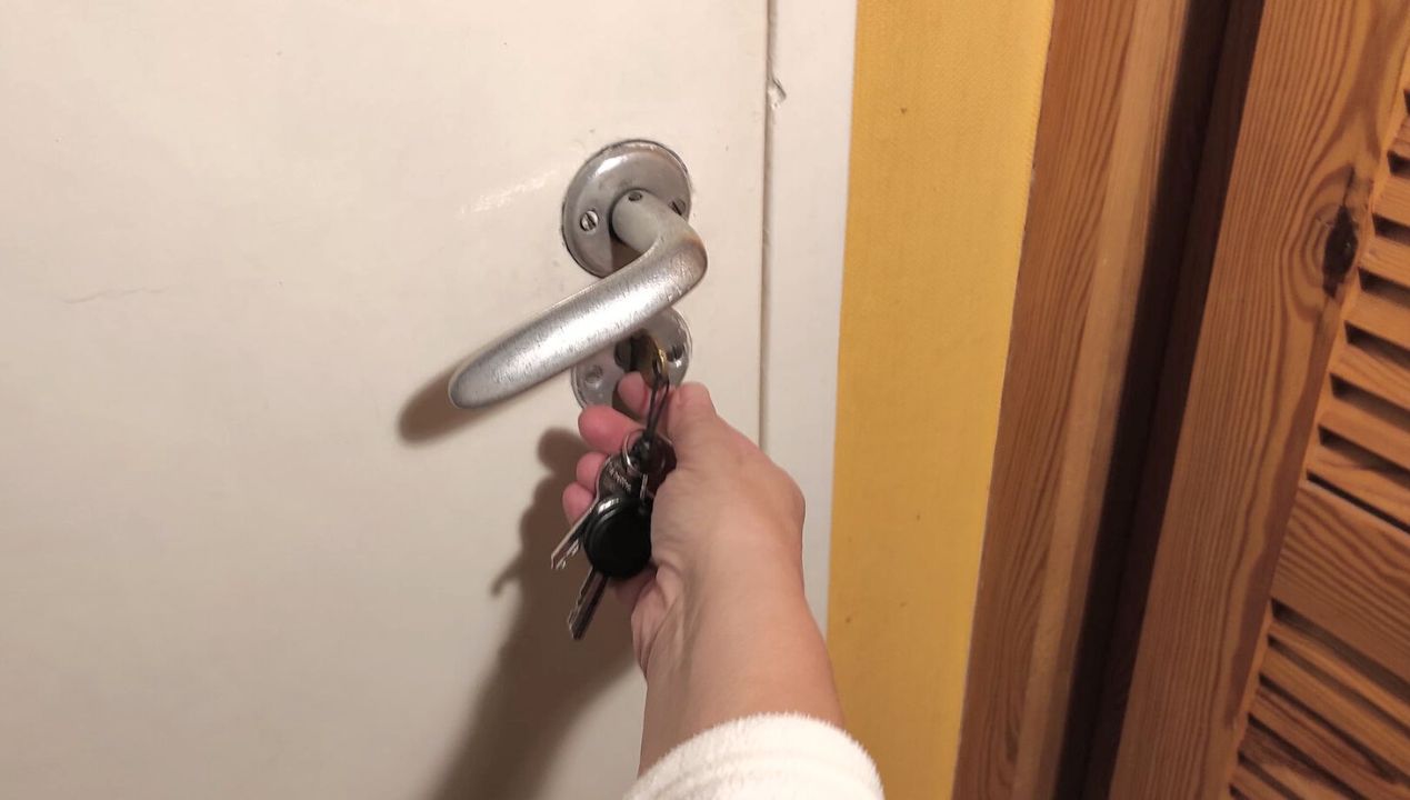 Zamykasz drzwi na klucz po wejściu do mieszkania? To warto wiedzieć