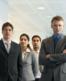 Kryzys nie zjadł pensji bankierów