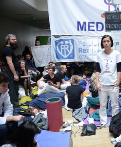 Ruszyła nagonka przeciwko protestującym lekarzom. TVP prezentuje kawior i wakacyjne wojaże