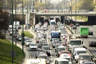 Strajk taksówkarzy. Warszawa sparaliżowana. Utrudnienia w ruchu nawet do godzin wieczornych