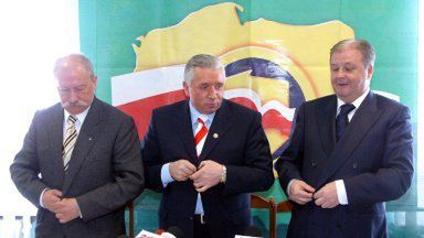 Liderzy: Samoobrony - Andrzej Lepper, Partii Ludowo-Demokratycznej - Roman Jagieliński i Krajowej Partii Emerytów i Rencistów - Tomasz Mamiński