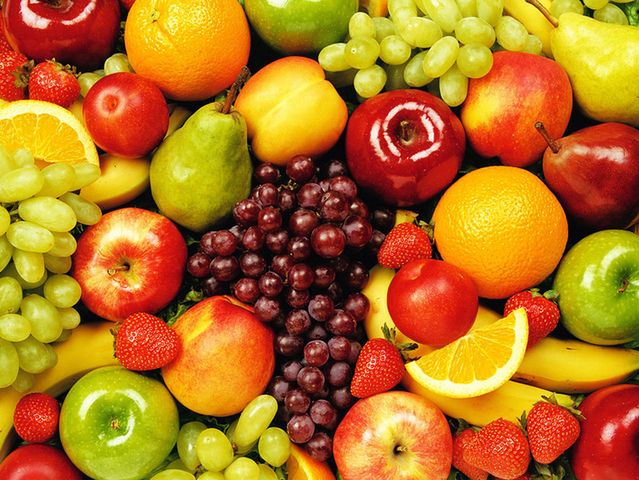Owoce i warzywa stanowią bogate źródło witamin oraz składników mineralnych.