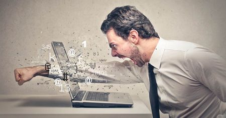 Szkolenia e-learningowe - nagroda czy obowiązek?