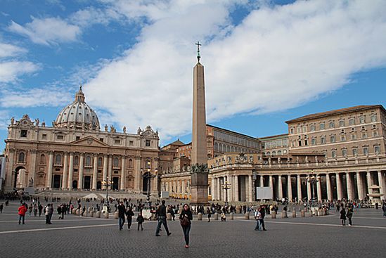 "Papież beatyfikowany, turysta oszukany"