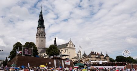 Częstochowa. Radny SLD Sebastian Trzeszkowski chce opodatkować arcybiskupa Wacława Depo