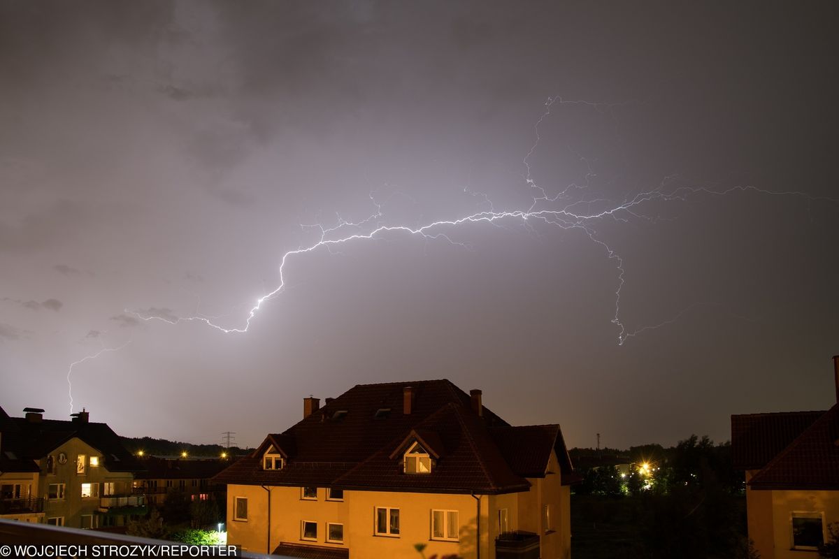 Pogoda. Alert RCB: Burze z gradem w czterech województwach