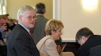 Jerzy Hausner, Izabela Jaruga - Nowacka i Jerzy Szmajdziński przed posiedzeniem Rady Ministrów