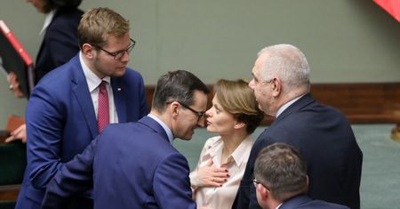 Podatek cukrowy. Minister Emilewicz tłumaczy rząd