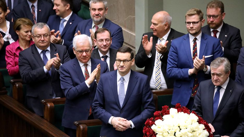Hojni ministrowie. Na premie dla urzędników przekazali 30 mln zł w dwa miesiące