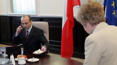 Premier i minister Zyta Gilowska przed posiedzeniem rządu