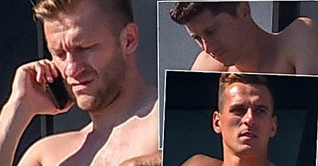 HOT! Lewandowski i Błaszczykowski w samych slipkach na balkonie! Seksowni piłkarze opalają się przed meczem z Senegalem