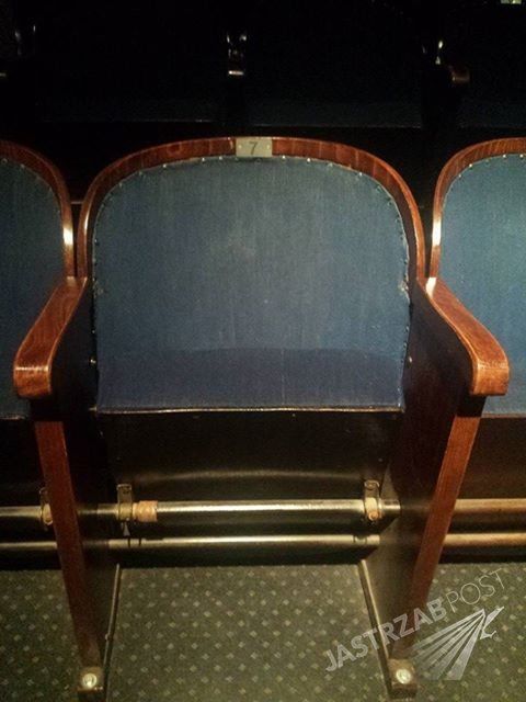 Stary fotel w Och-Teatrze