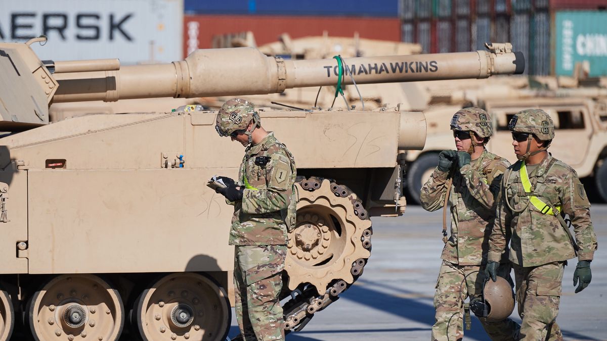 - Polska poniesie część kosztów, zbuduje też infrastrukturę. Mam nadzieję, że będzie to piękna infrastruktura - mówił prezydent Donald Trump.