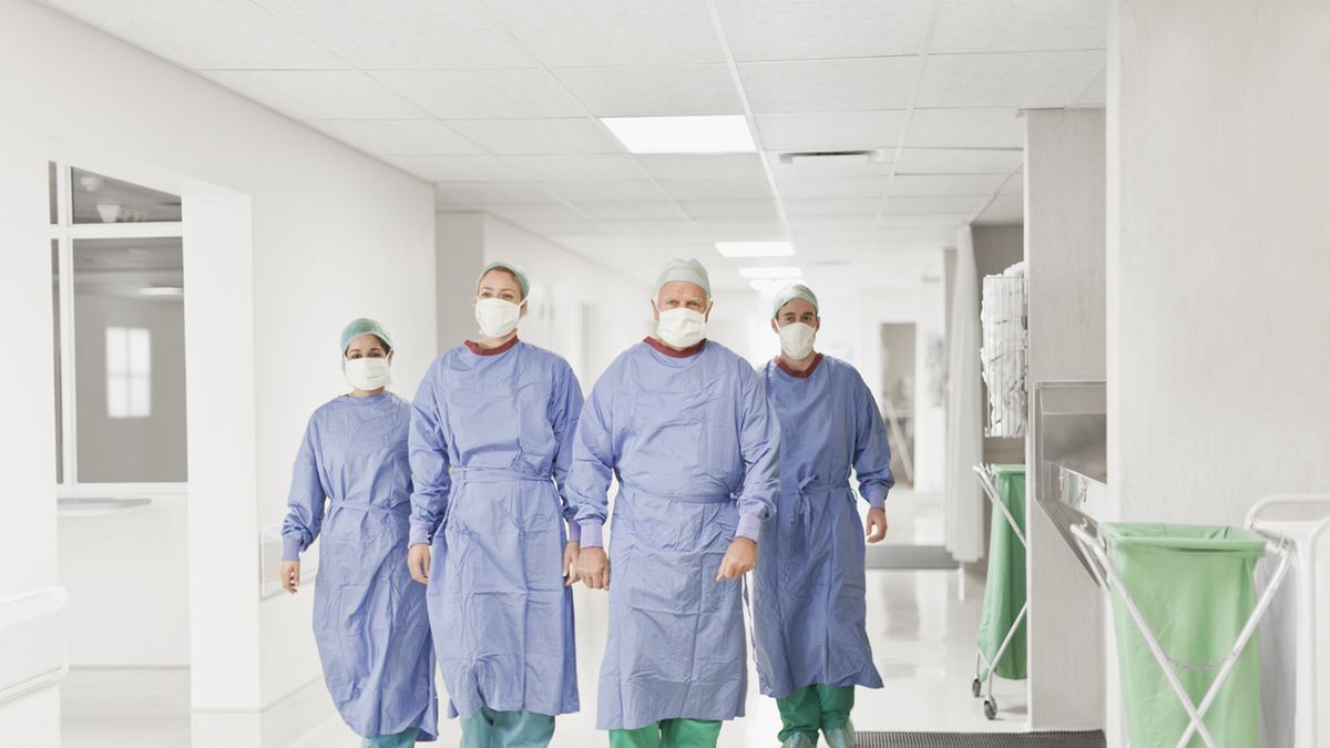 Państwowa Agencja Rezerw Materiałowych w połowie lutego sprzedała blisko 63 tys. specjalistycznych masek.