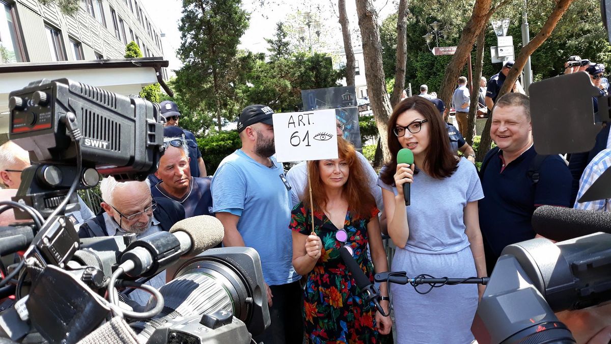 Dziennikarze na proteście pod Sejmem