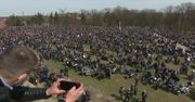 “Obawy są, ale wiara czyni cuda”. Tłumy motocyklistów na jasnogórskich błoniach