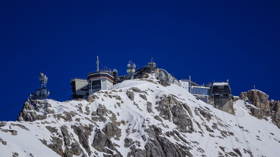 Stacja badania środowiska Schneefernerhaus na szczycie Zugspitze (2650 m n.p.m.)