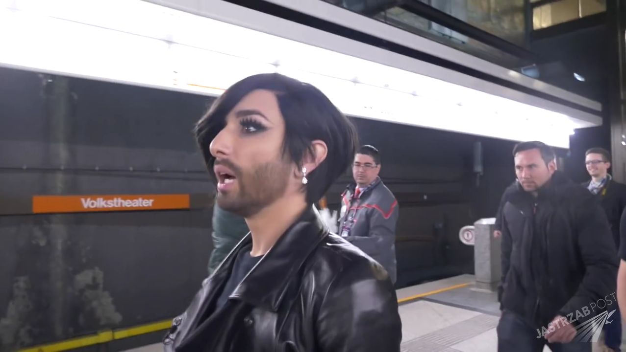 Conchita Wurst w metrze w Austrii pojechała na Eurowizję 2015