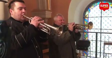 Konin. Na pogrzebie śmiertelnie postrzelonego Adama zagrał ojciec Ewy Tylman