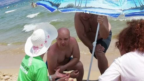 Mężczyzna nie dawał oznak życia. Pomógł mu policjant z Radomia
