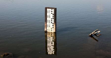 Wyłowili ciało noworodka z przebitą szyją. Nowe fakty