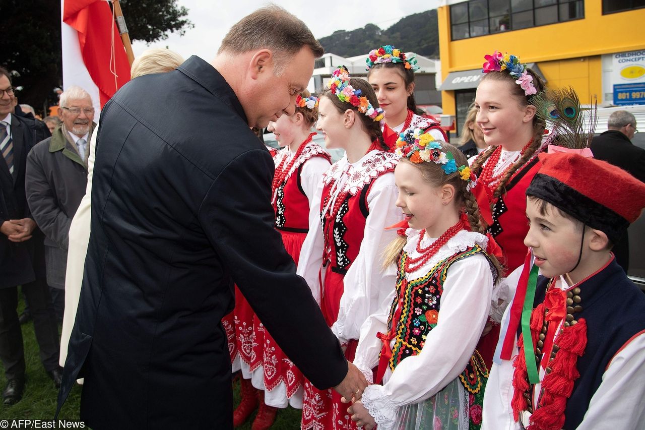 Konstytucja dosięgła Dudę na drugim końcu świata. Polonia przestała być azylem dla prawicy