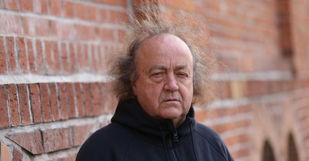 "Oddaję medal", "Nigdy nie zamierzałem oddać medalu". Józef Skrzek tłumaczy się z wpisów na Twitterze