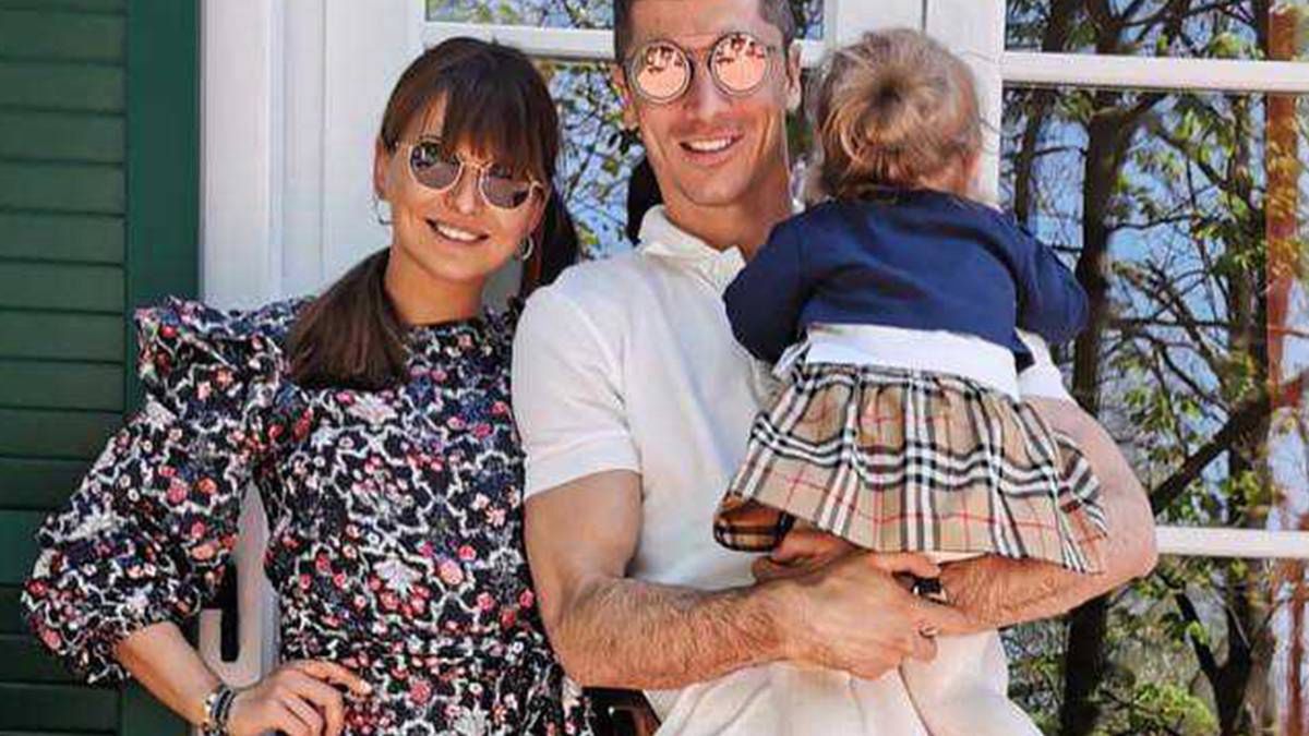 Anna i Robert Lewandowscy z Klarą