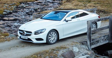 Mercedes S 500 Coupe 4MATIC: stylowa podróż w luksusie