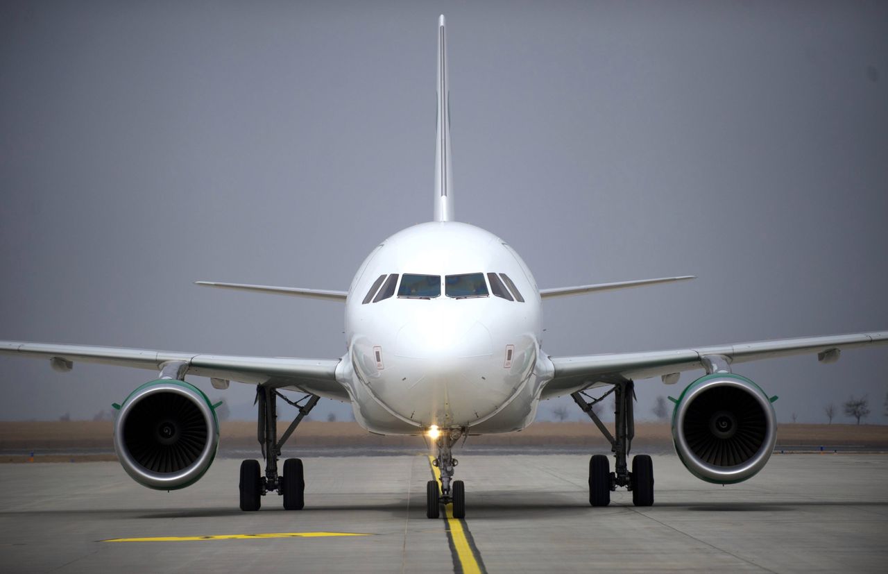 Poważna awaria silnika. Samolot Air France musiał lądować awaryjnie