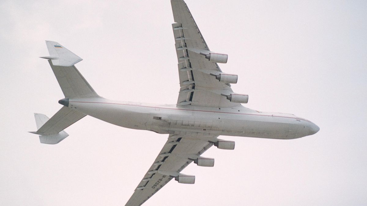 Koronawirus w Polsce. Antonow 225 dostarczy do Polski sprzęt medyczny z Chin