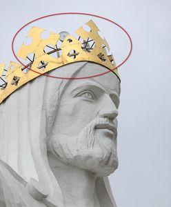 Internet z pomnika Jezusa w Świebodzinie. W koronie ukrytych jest kilkanaście komercyjnych anten