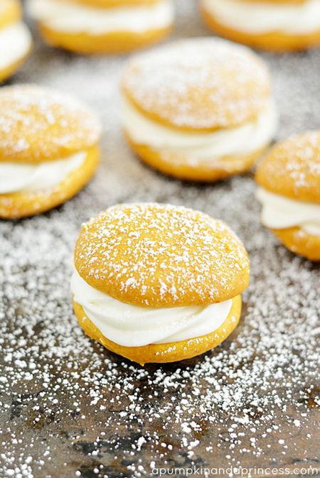 Pumpkin Spice Whoopie Pies