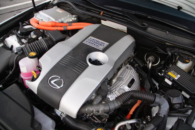 lexus is 300h 