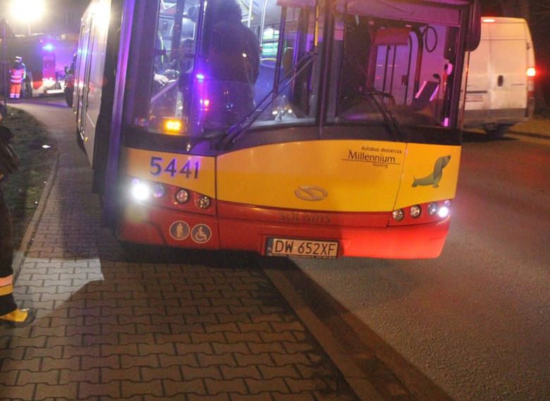 Wrocław: Zderzenie autobusu z rowerzystką