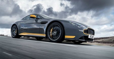 Tylko jeden samochód zalicza nowe testy czystości spalin - Aston Martin Vantage