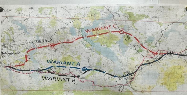 Mapa z przebiegiem 3 wariantów drogi S16